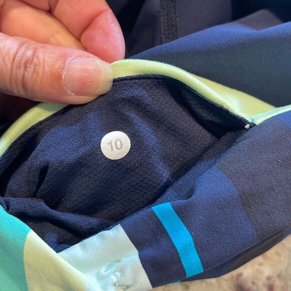 Lululemon Align Core Kicker Crop Inkwell Assorted Stripe Surge Legging Blue Size - Picture 8 of 10